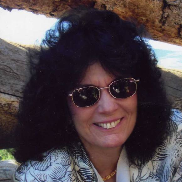 Meet your Posher, Janet - Picture 1 of 1